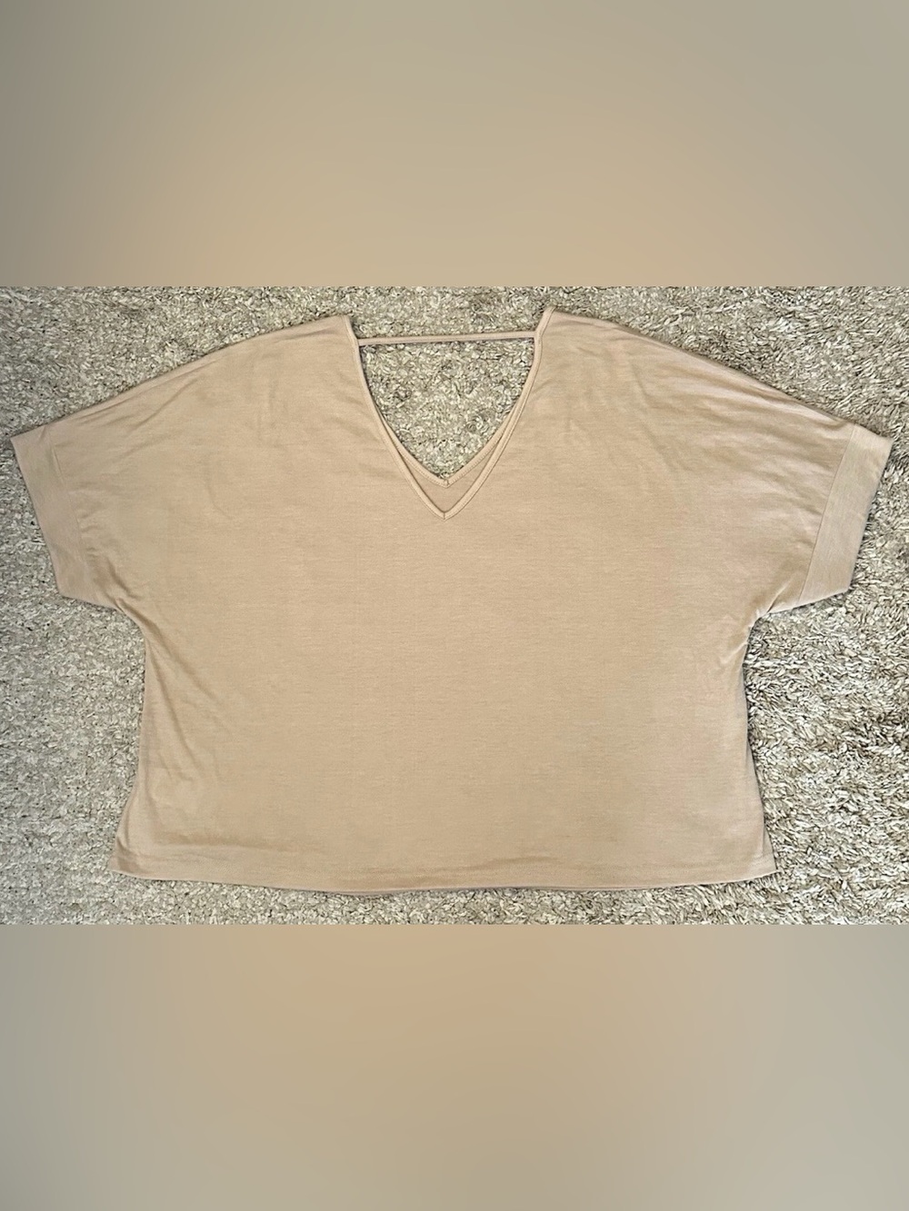 Shein Curve Women’s 2XL Light Brown Cutout V-Neck Open Back Short Sleeve Shirt